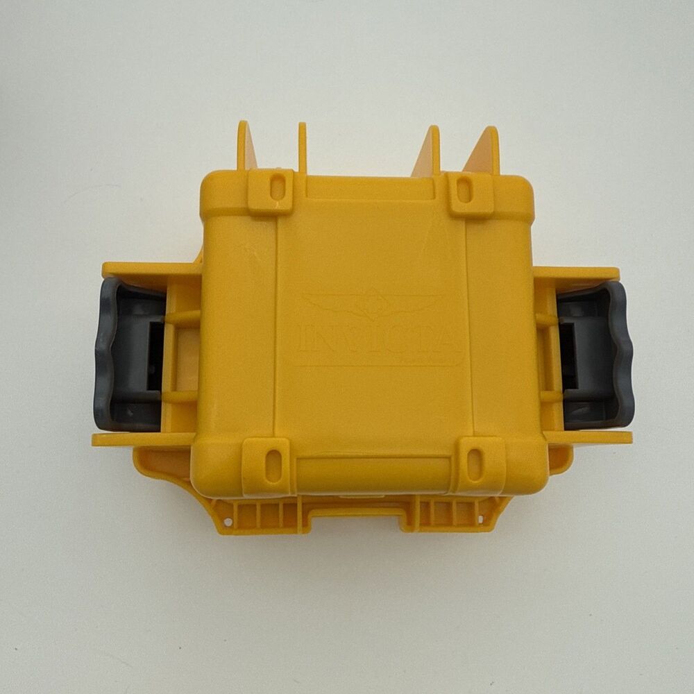 NEW Invicta Single Slot Impact Resistant Yellow Collector Diver Case Watch Box - Picture 4 of 8